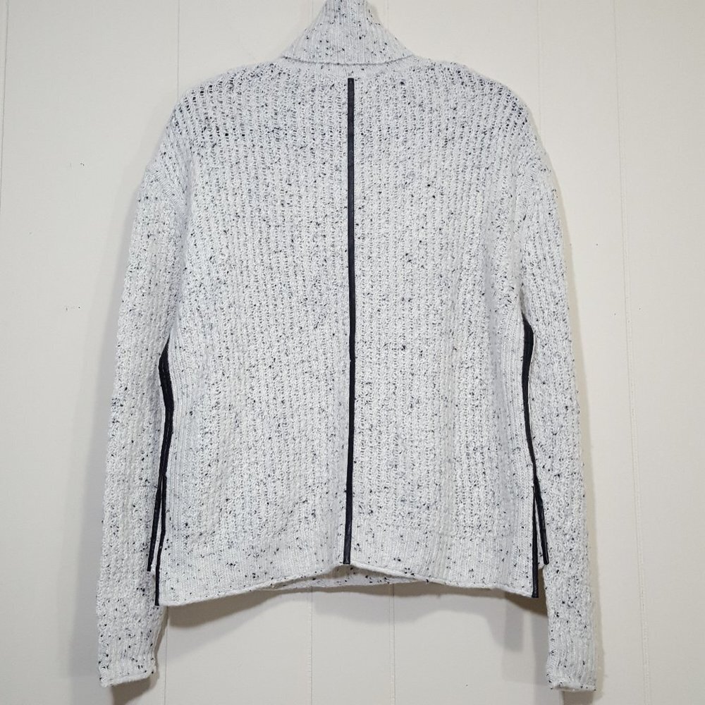J Brand Fernwood turtleneck sweater ivory size S